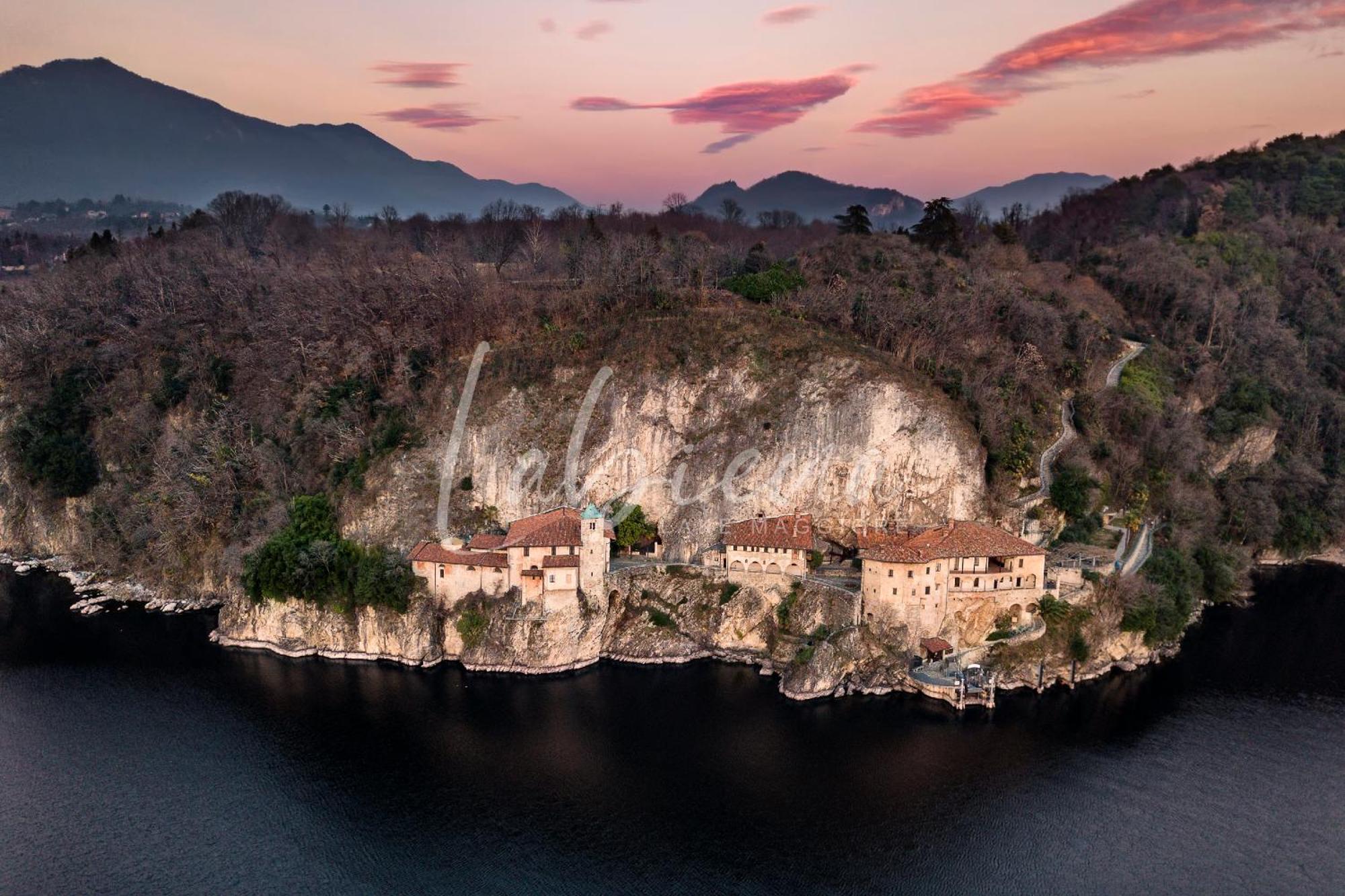 Labiena Lake Maggiore Laveno Buitenkant foto